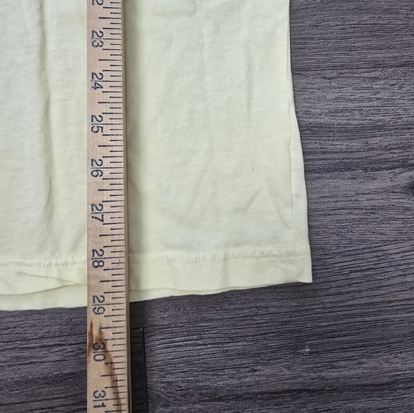 O'Neill Skeleton Surfing SS Tee Light Pastel Yellow Mens Size Large EUC - Picture 4 of 6